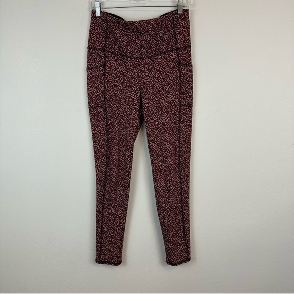 Chico's | Zenergy So Slimming Pocket Leggings Pink Animal Print Size 8 - Picture 6 of 6